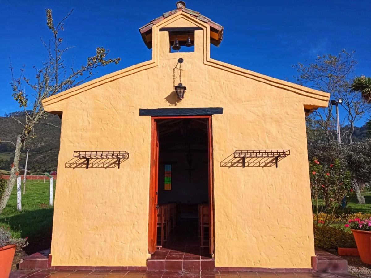 Hotel Campestre Franchesca タビオ エクステリア 写真
