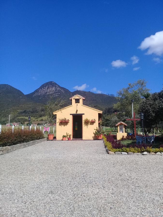 Hotel Campestre Franchesca タビオ エクステリア 写真