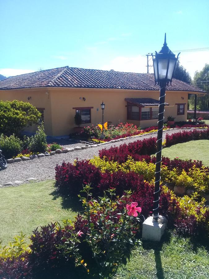 Hotel Campestre Franchesca タビオ エクステリア 写真